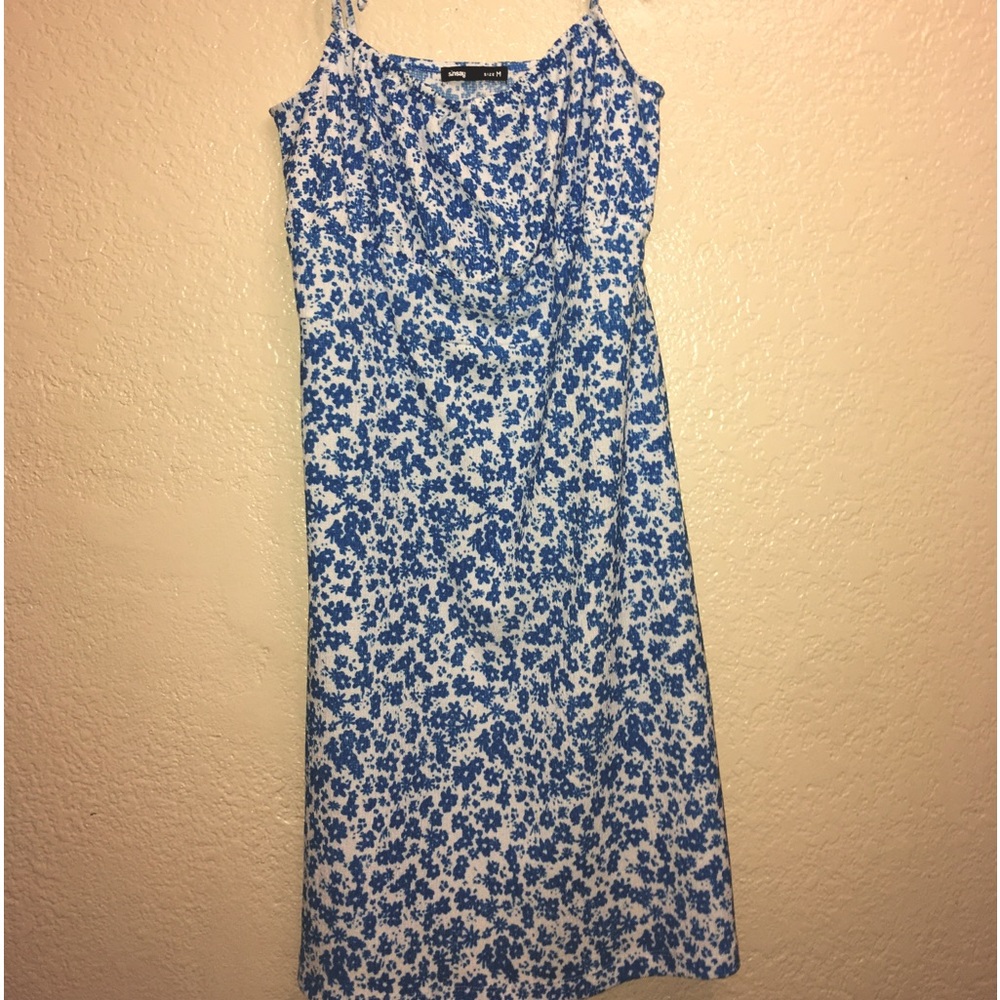 Floral blue dress